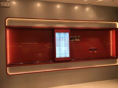滑轨屏触摸一体机-展厅互动滑轨屏系统