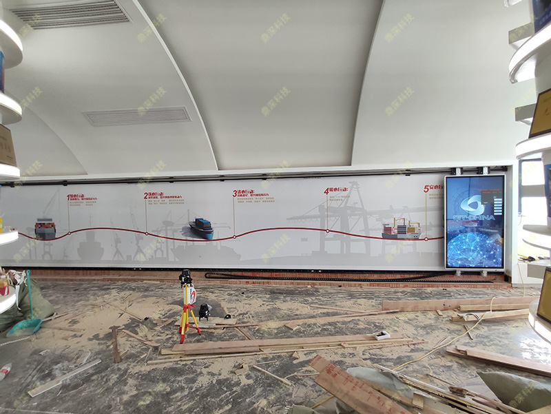 智能互动滑轨屏